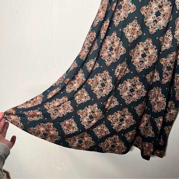 French Grey blue and orange pattered summer dress size large. Stitch fix. - Picture 2 of 5